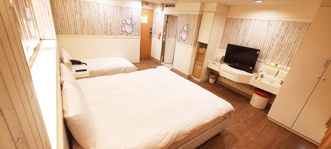 Kiwi Express Hotel - Zhong Zheng Branch Tchaj-čung Exteriér fotografie