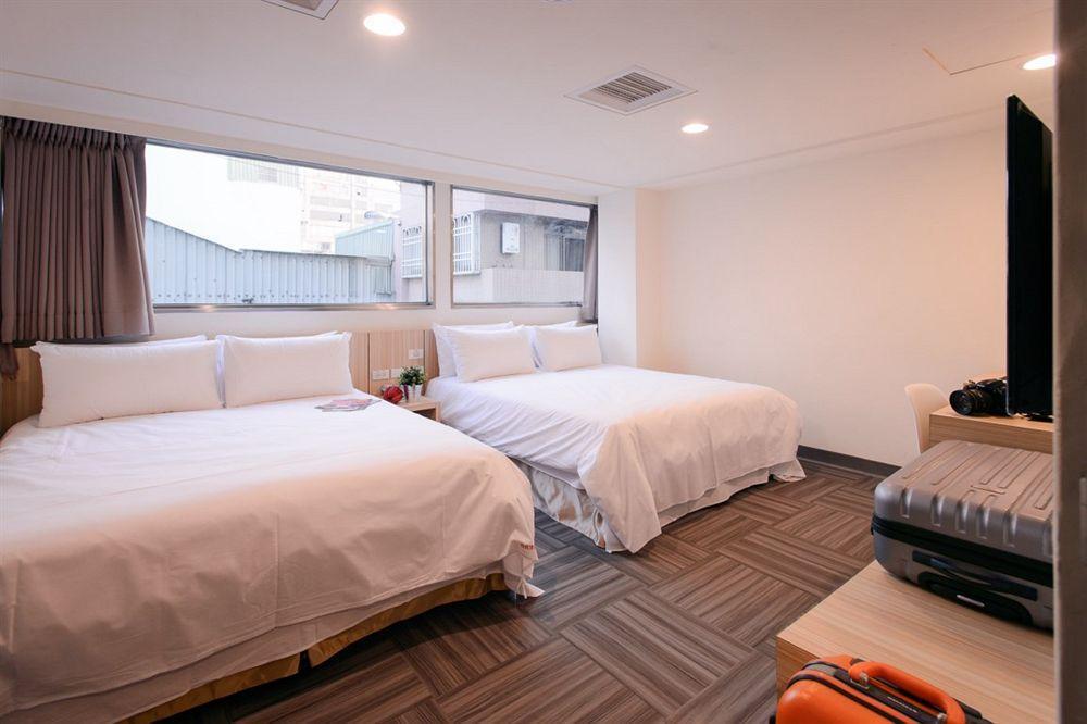 Kiwi Express Hotel - Zhong Zheng Branch Tchaj-čung Exteriér fotografie