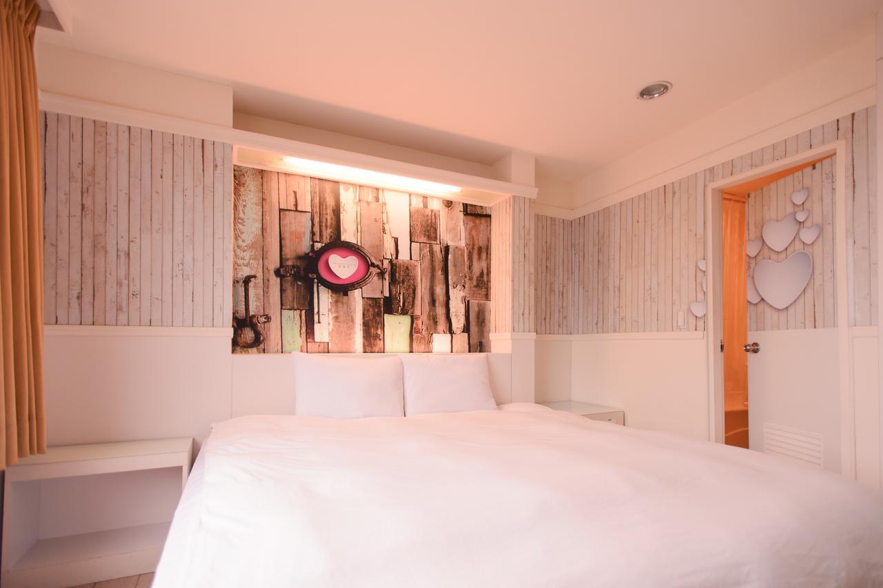 Kiwi Express Hotel - Zhong Zheng Branch Tchaj-čung Exteriér fotografie